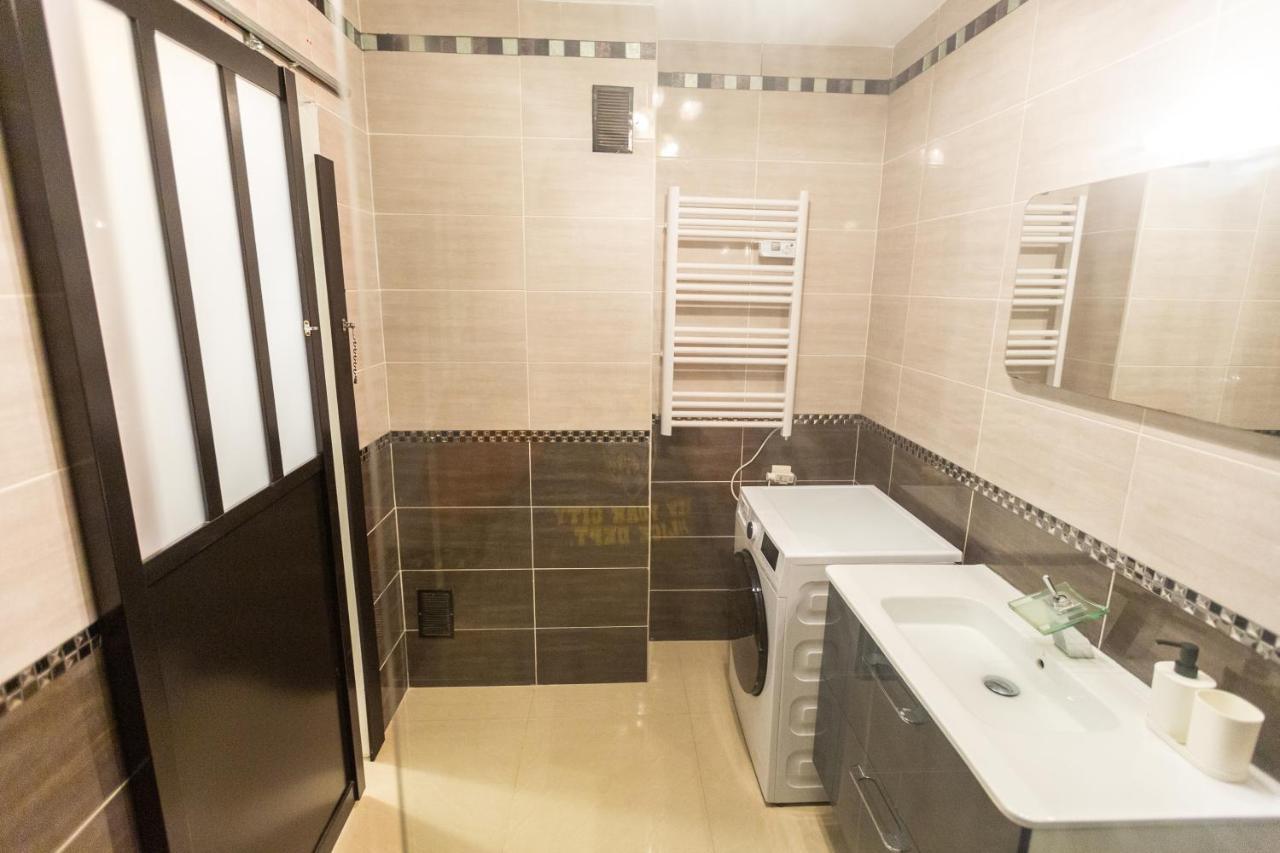 Superbe T4 Renove Spacieux Avec Stationnement Libre Et Gratuit Apartment Marseille Bagian luar foto