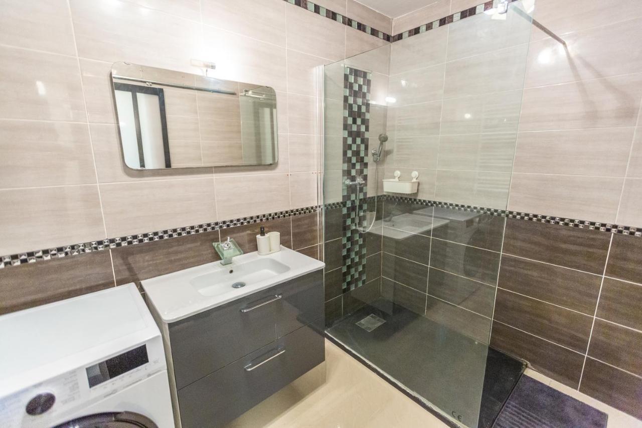 Superbe T4 Renove Spacieux Avec Stationnement Libre Et Gratuit Apartment Marseille Bagian luar foto